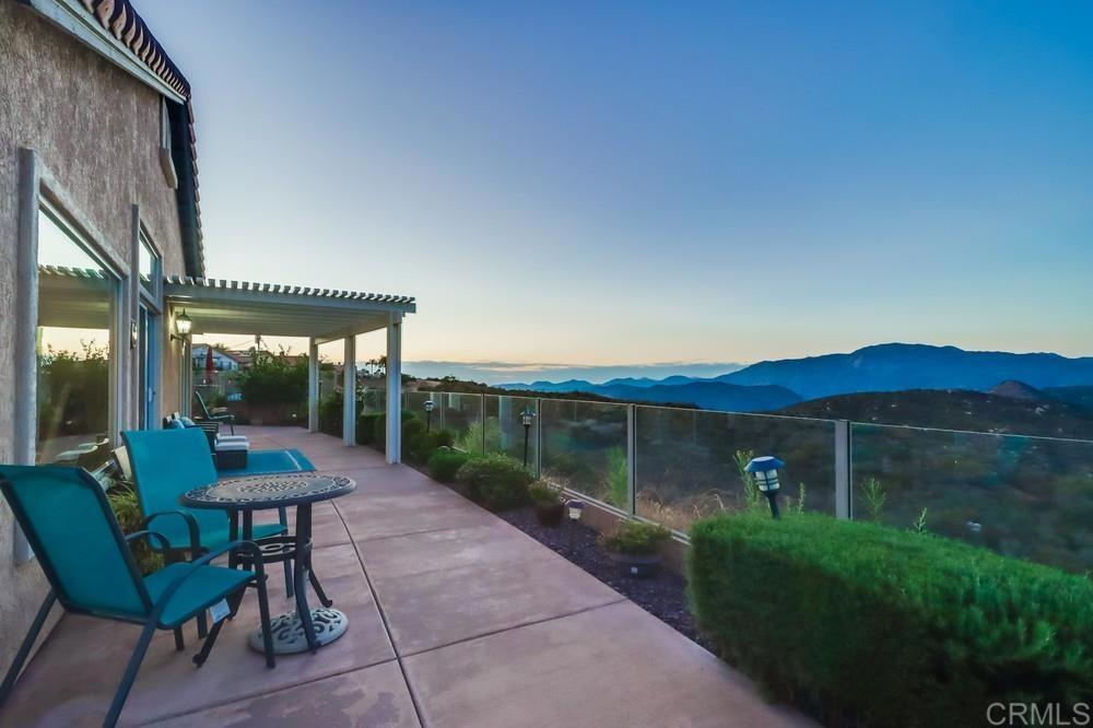 2536 Begonia Way Alpine, CA 91901 - Photo 4 of 58 a backyard of a house with table and chairs