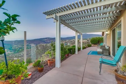 a view of a tennis court