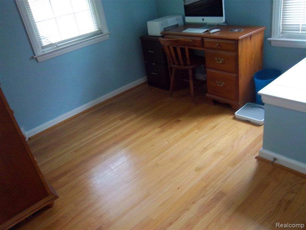 409 Lothrop Road Grosse Pointe, MI 48236 - Photo 5 of 6 100_0132.JPG