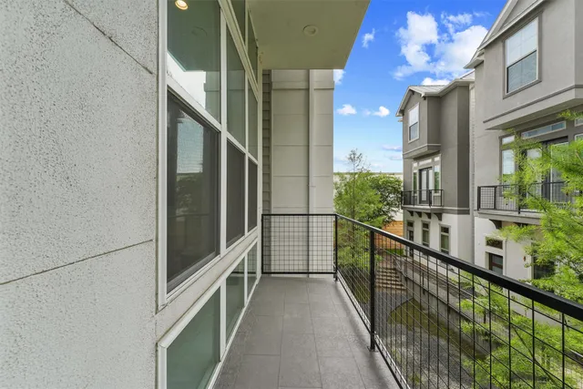 $5,100 | 5854 East Post Oak Lane, Houston, TX 77055