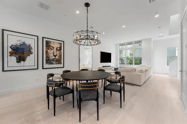 $5,100 | 5854 East Post Oak Lane, Houston, TX 77055