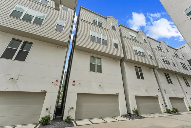 $5,100 | 5854 East Post Oak Lane, Houston, TX 77055