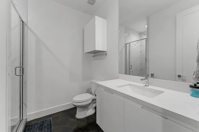 $5,100 | 5854 East Post Oak Lane, Houston, TX 77055