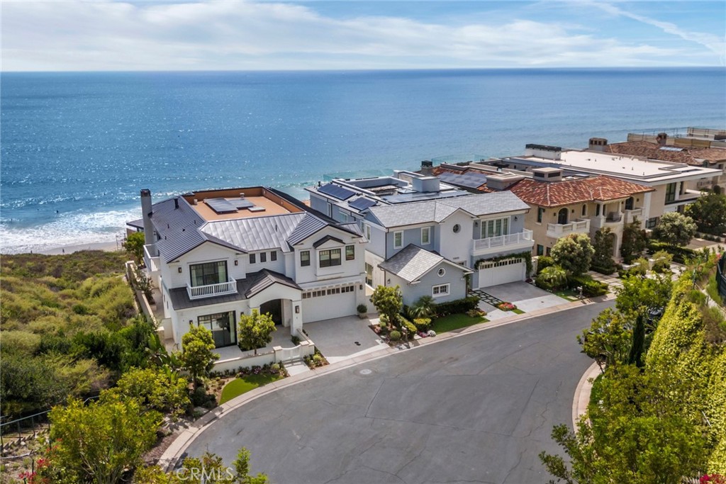 1 Beach View Avenue Dana Point, CA 92629 - Photo 35 of 42 an aerial view of a house with a garden