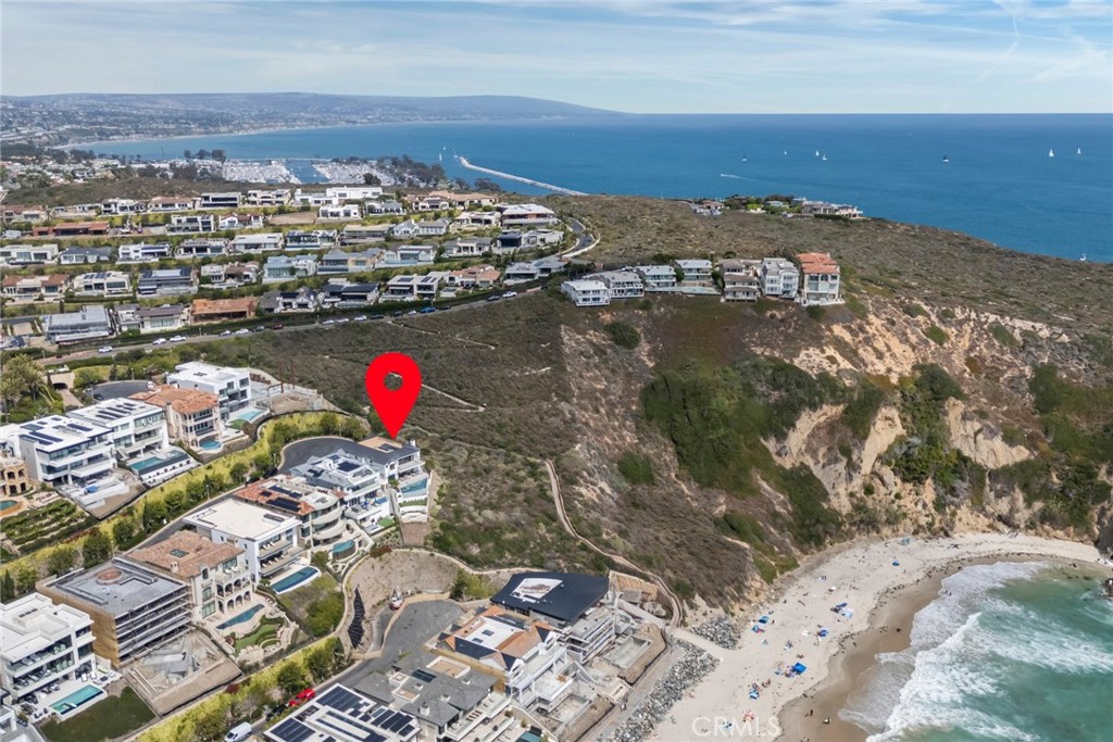 1 Beach View Avenue Dana Point, CA 92629 - Photo 42 of 42 an aerial view of multiple house