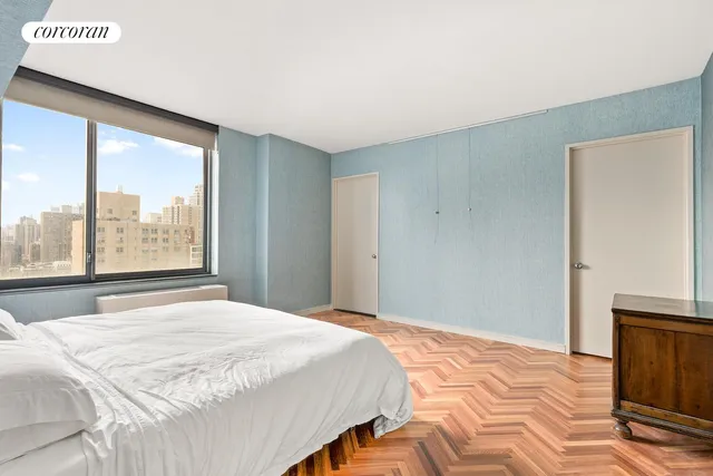 $2,025,000 | 360 East 88th Street, Unit 19D | Upper East Side