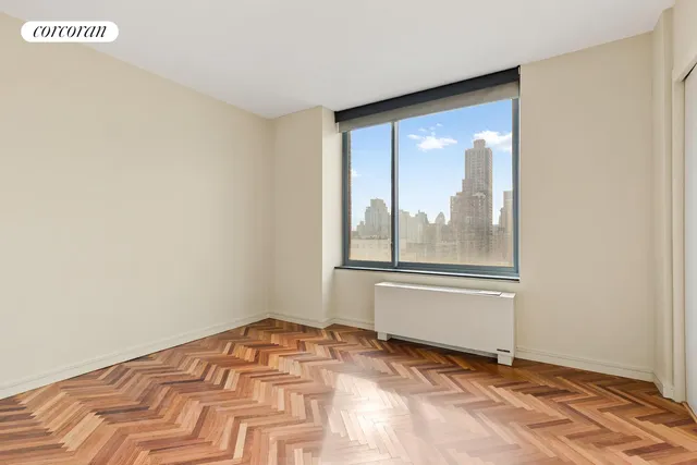 $2,025,000 | 360 East 88th Street, Unit 19D | Upper East Side