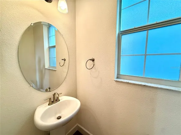 $2,495 | 633 Jetstar Lane, Oldsmar, FL 34677
