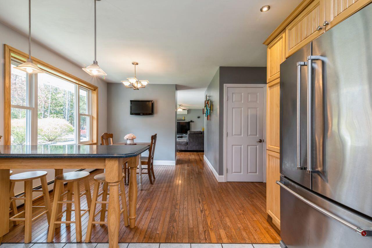 577 Hollis Road Biddeford, ME 04005 - Photo 11 of 55 33_577HollisRd_2034_HiRes