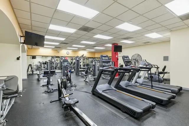 $449,000 | 3200 North Lake Shore Drive, Unit 604, Chicago, IL 60657