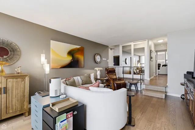 $449,000 | 3200 North Lake Shore Drive, Unit 604, Chicago, IL 60657