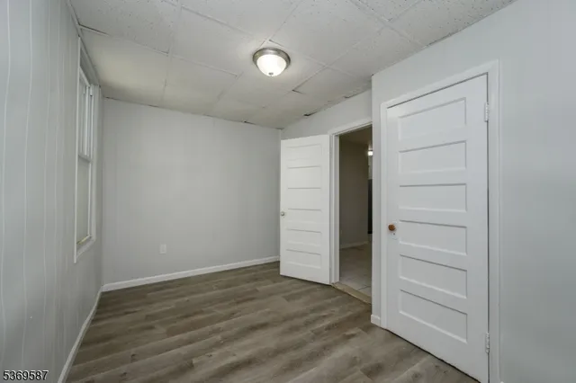 $2,900 | 23 Komorn Street, Unit 1, Newark, NJ 07105