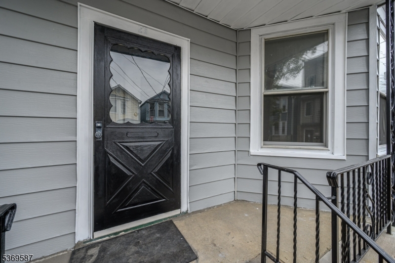 23 Komorn Street, Unit 1 Newark, NJ 07105 - Photo 2 of 14