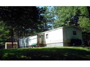 90 Amesbury Road Exeter, NH 03833 - Photo 2 of 3