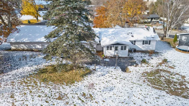 $420,000 | 122 Hillside Circle, New Glarus, WI 53574