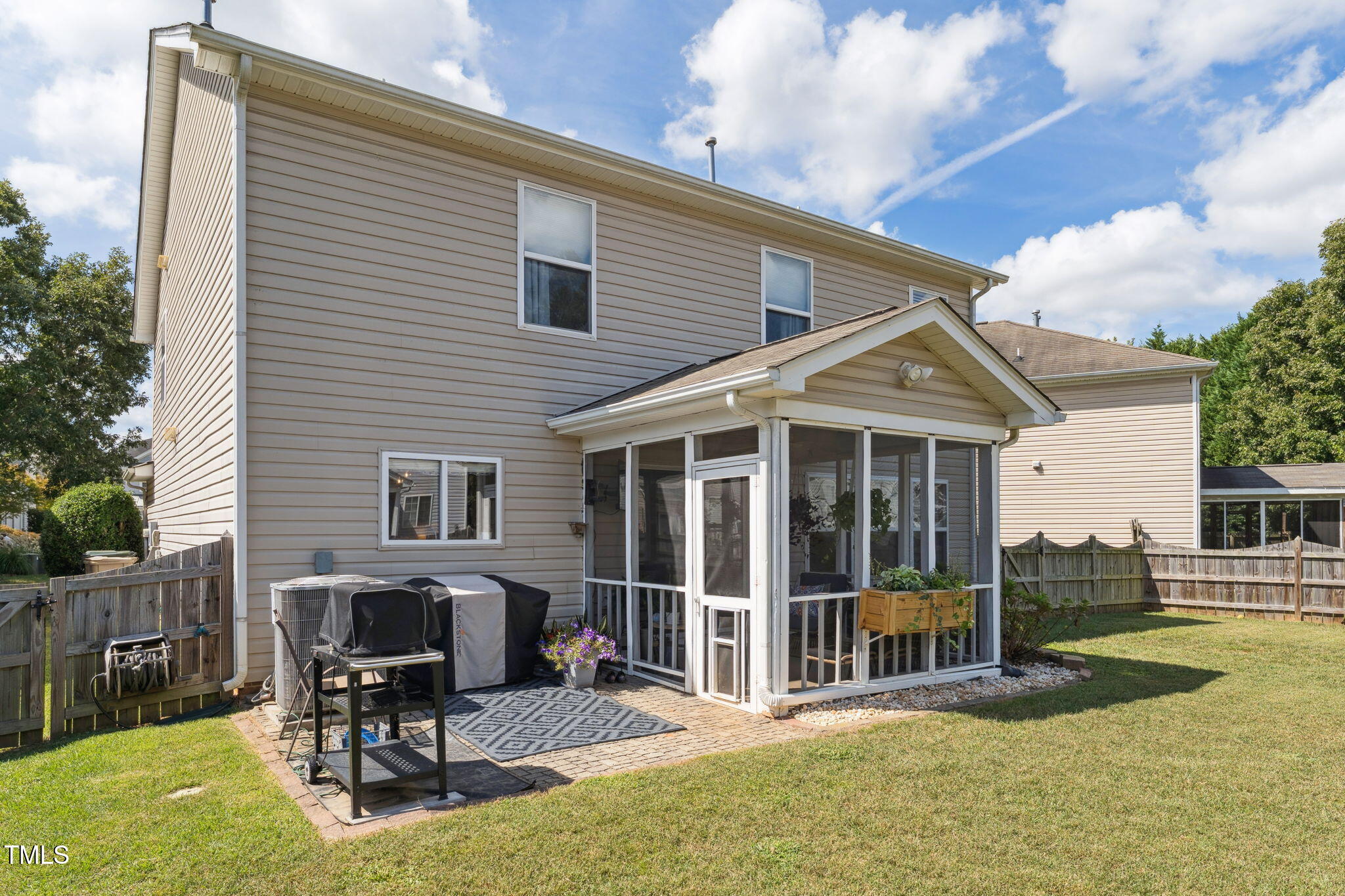 116 Cupp Court Raleigh, NC 27603 - Photo 6 of 32 6-web-or-mls-DSC06673