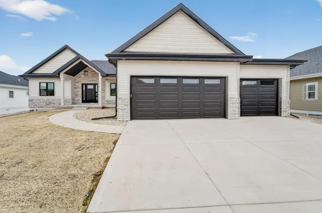 $865,000 | 822 Westbridge, Waunakee, WI 53597