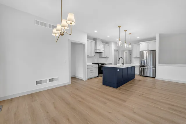 $865,000 | 822 Westbridge, Waunakee, WI 53597