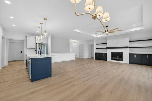 $865,000 | 822 Westbridge, Waunakee, WI 53597