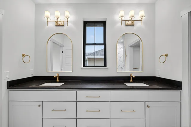 $865,000 | 822 Westbridge, Waunakee, WI 53597