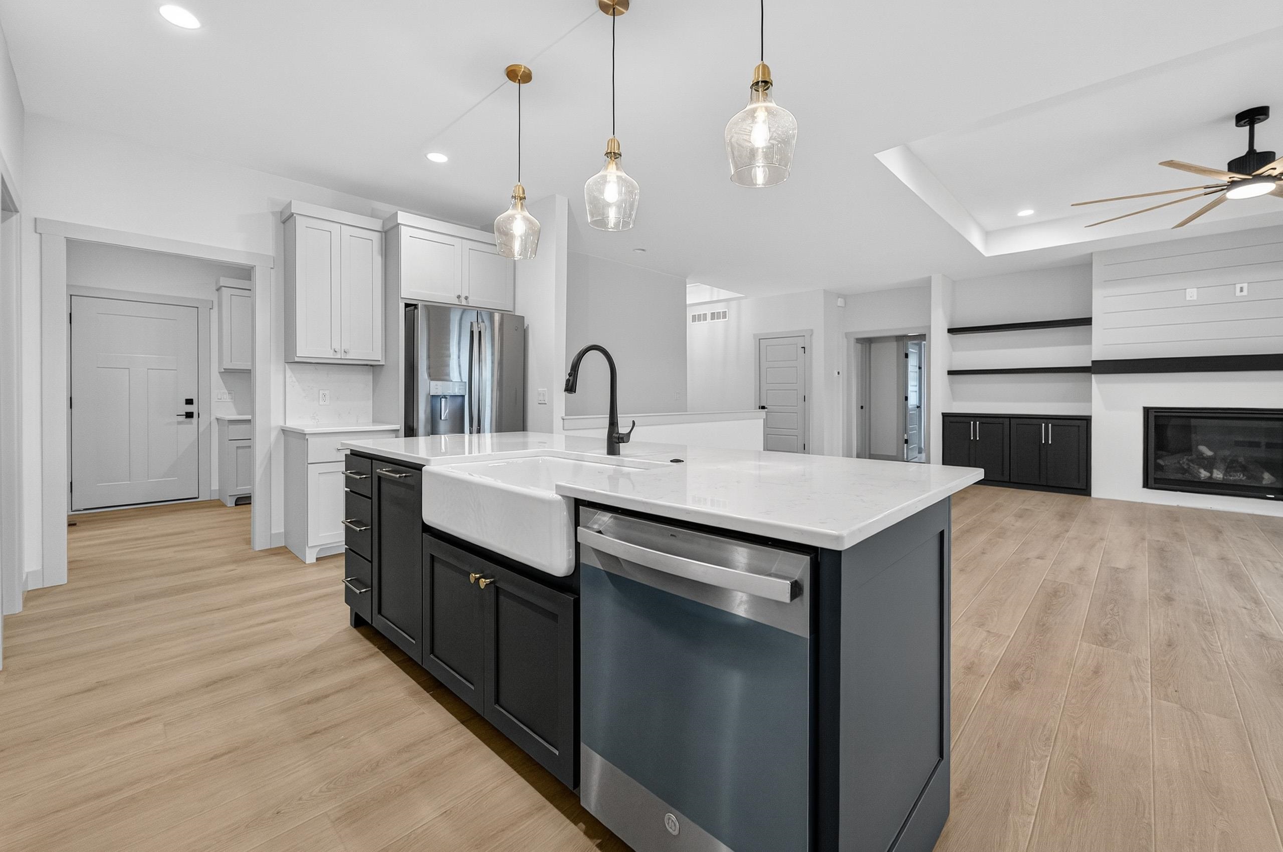 822 Westbridge Waunakee, WI 53597 - Photo 6 of 62