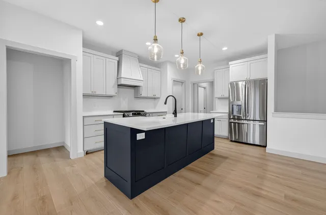 $865,000 | 822 Westbridge, Waunakee, WI 53597