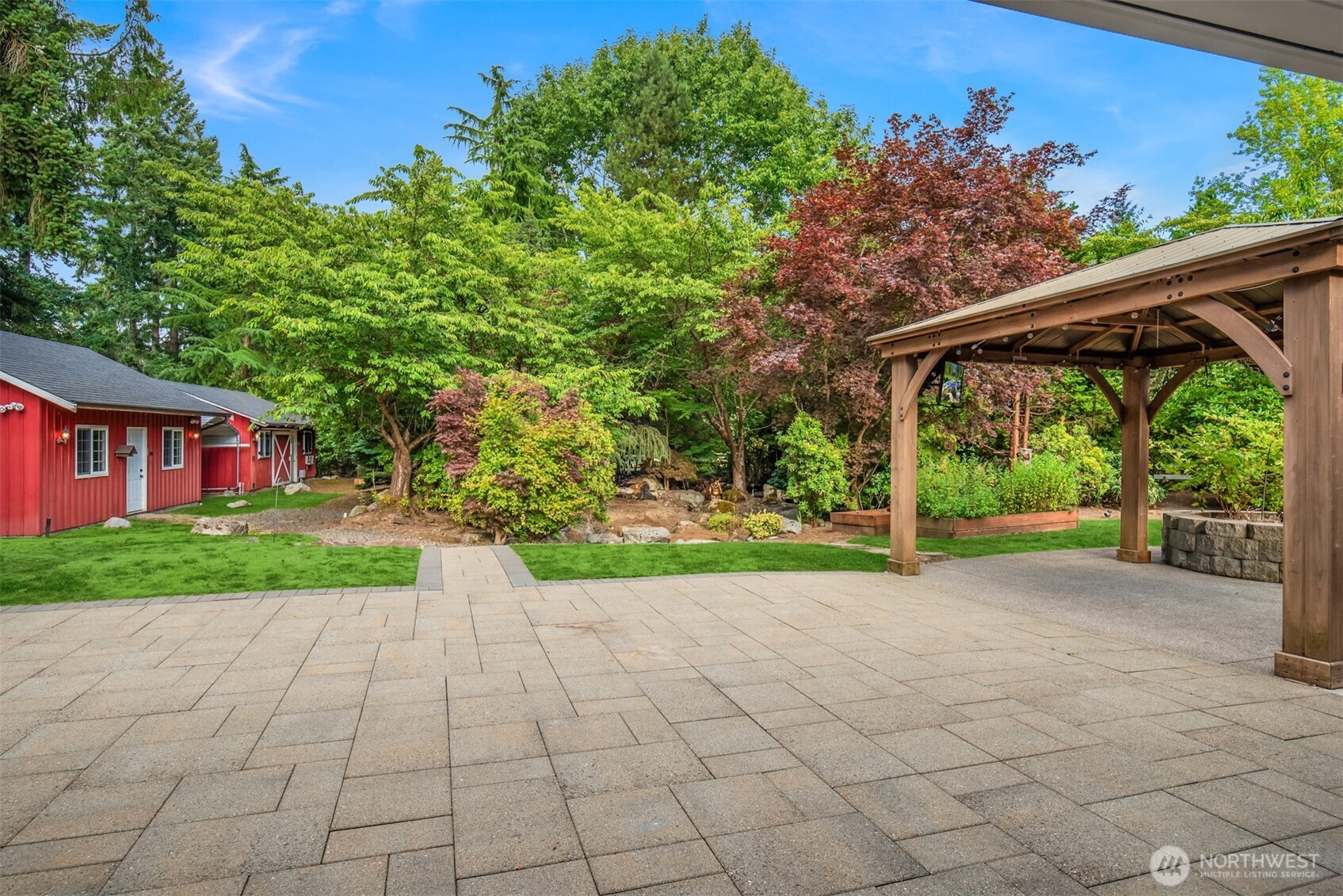 16 Diamond S Ranch Bellevue, WA 98004 - Photo 22 of 40