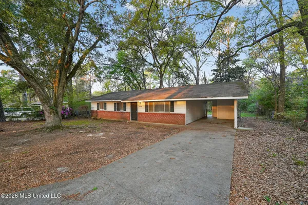 $74,900 | 5559 Queen Mary Lane, Jackson, MS 39209