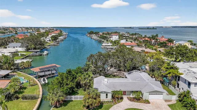$1,899,000 | 514 Windward Passage, Clearwater Beach, FL 33767