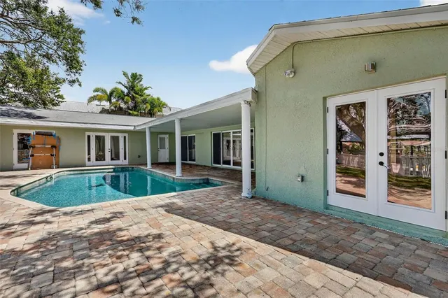 $1,799,000 | 514 Windward Passage, Clearwater Beach, FL 33767