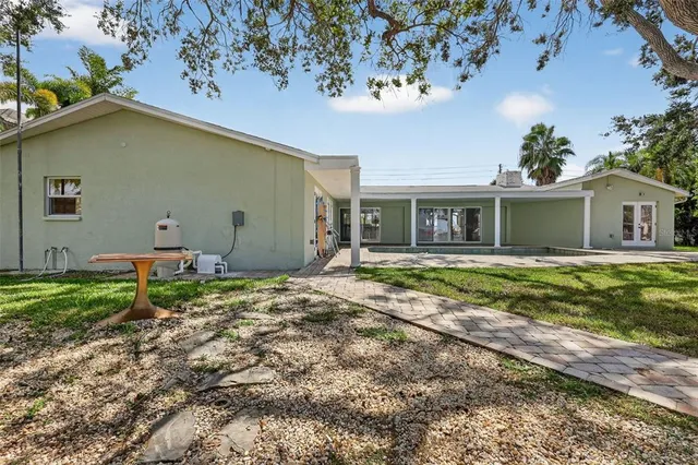 $1,799,000 | 514 Windward Passage, Clearwater Beach, FL 33767