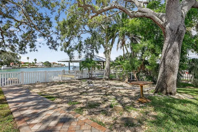 $1,799,000 | 514 Windward Passage, Clearwater Beach, FL 33767