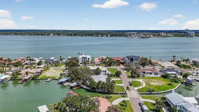 $1,799,000 | 514 Windward Passage, Clearwater Beach, FL 33767