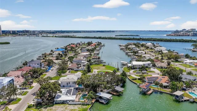 $1,799,000 | 514 Windward Passage, Clearwater Beach, FL 33767