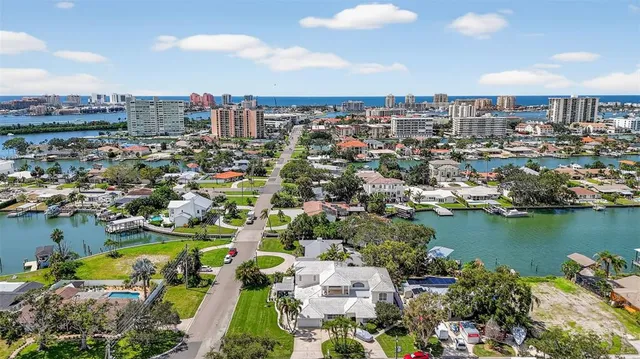 $1,799,000 | 514 Windward Passage, Clearwater Beach, FL 33767