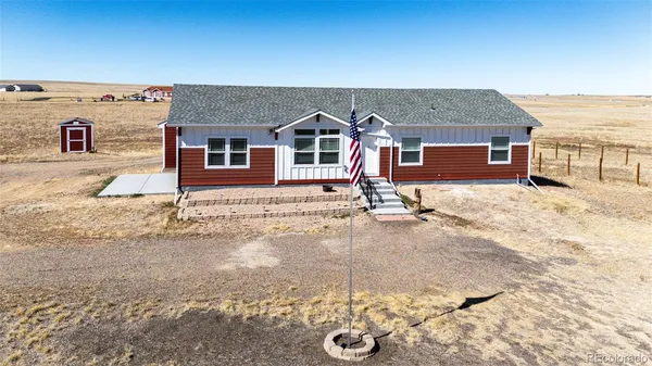 $690,000 | 61025 East 38th Avenue, Strasburg, CO 80136