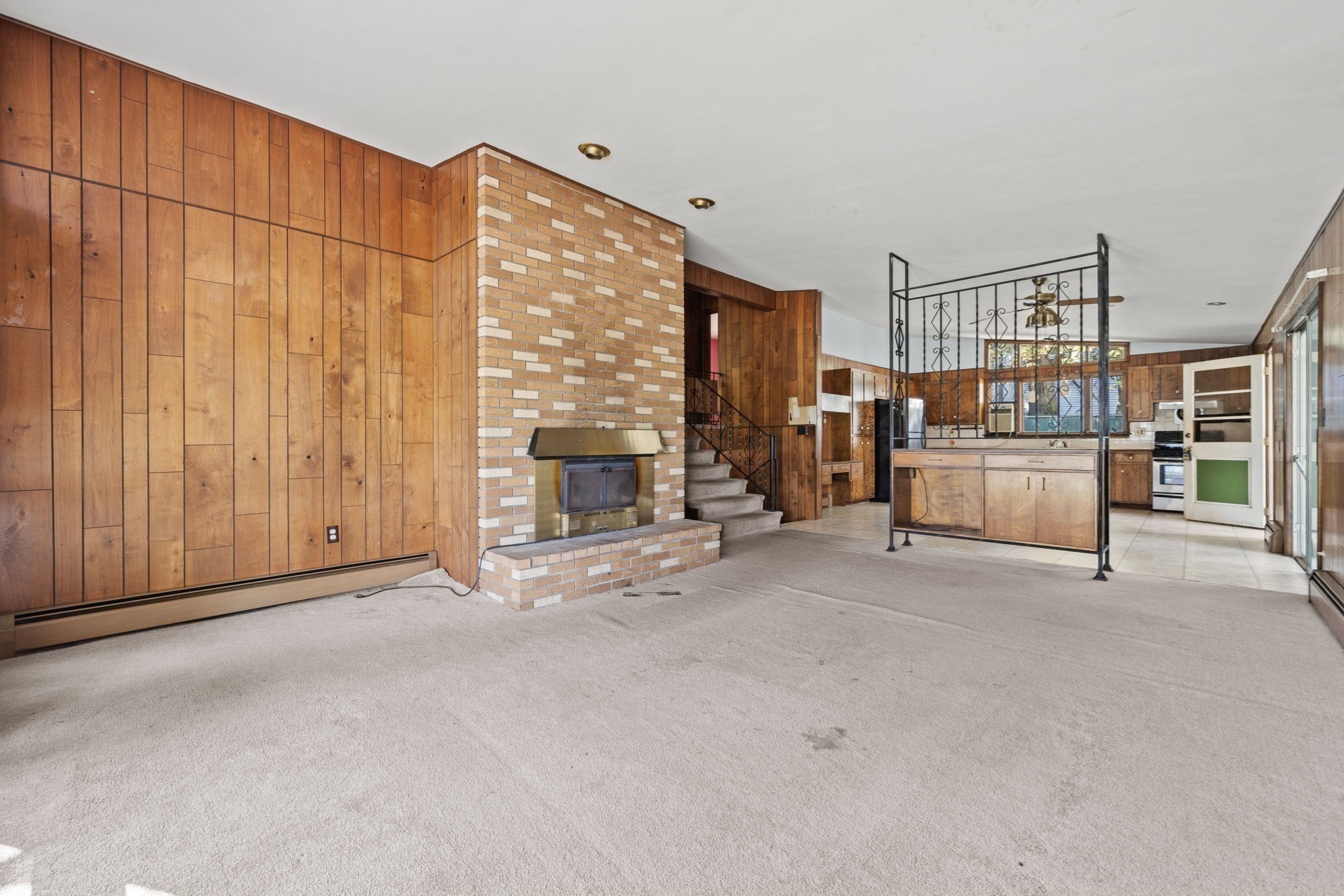 59 Hally Road Lowell, MA 01854 - Photo 6 of 38 Gallery Image 6
