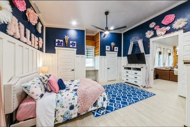 $450,000 | 209 Horse Shoe Trail, Angleton, TX 77515