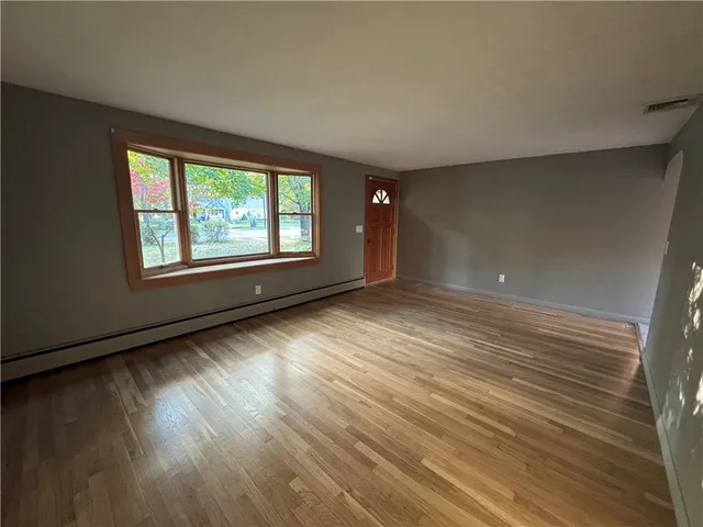 $595,000 | 480 Boston Neck Road, North Kingstown, RI 02852