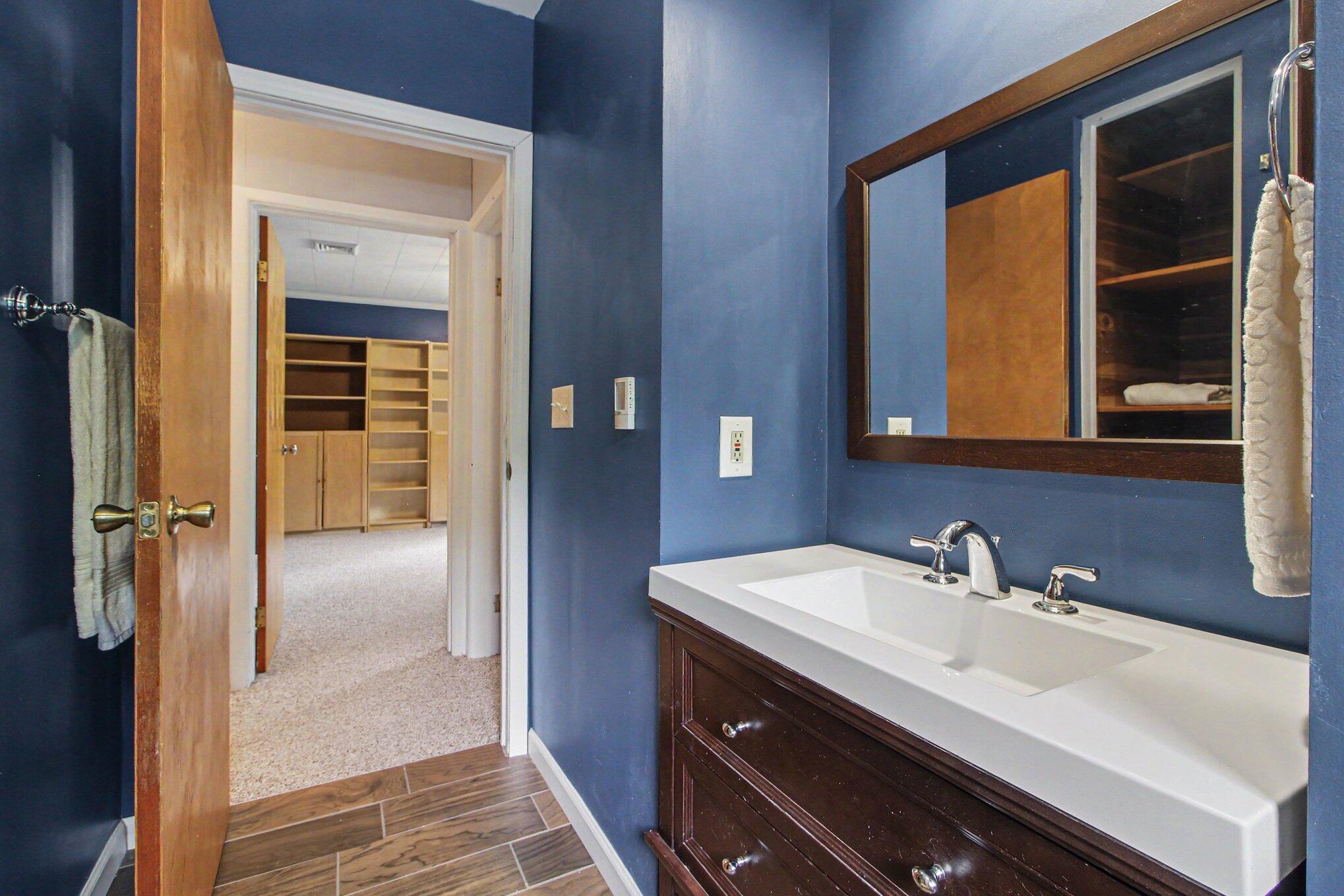 2736 South Wagner Road Ann Arbor, MI 48103 - Photo 55 of 91 053_file_9545