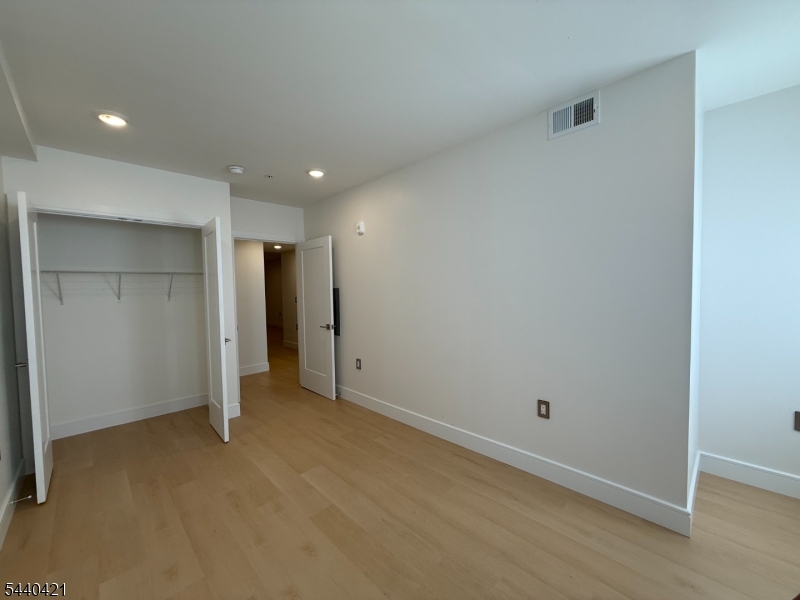 627 Valley Road, Unit C Montclair, NJ 07043 - Photo 6 of 30
