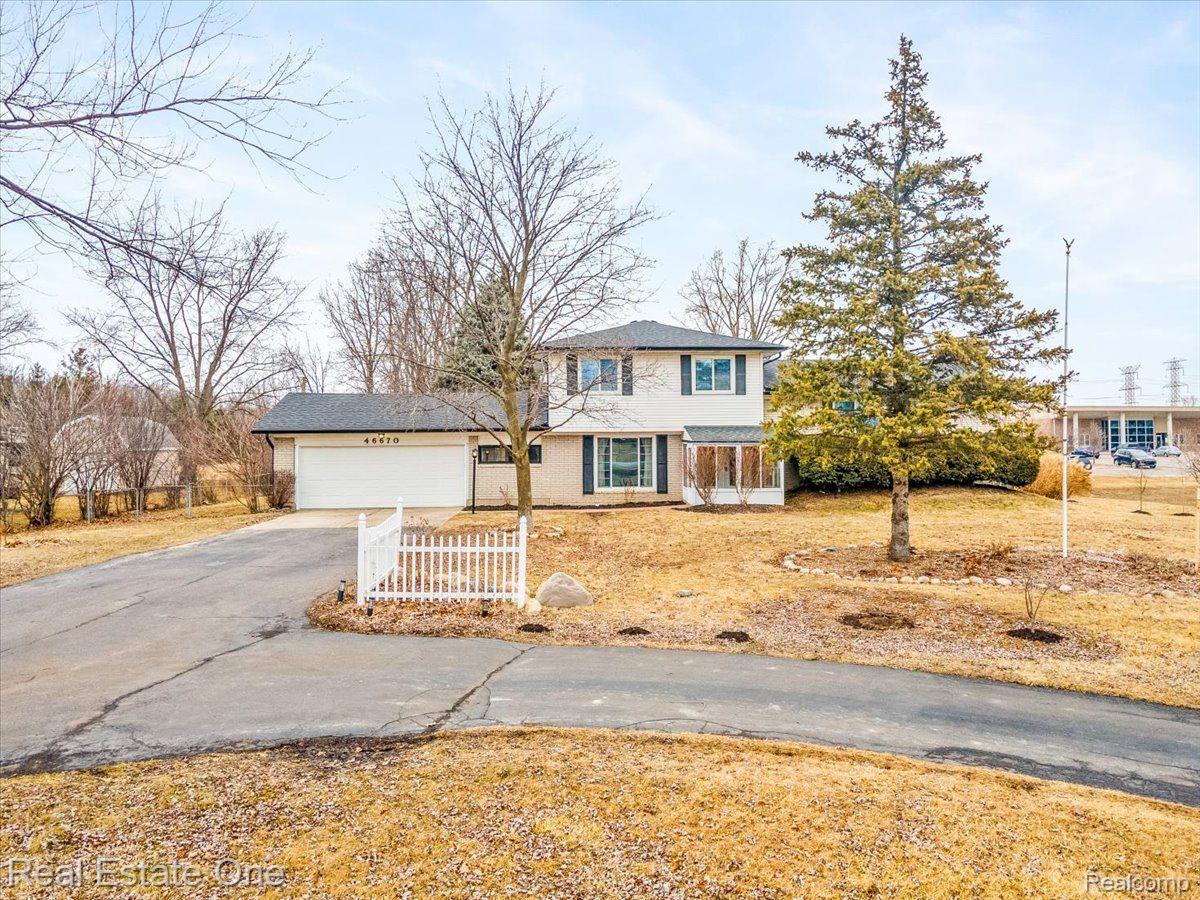 46670 Cherry Hill Road Canton, MI 48187 - Photo 5 of 61 Gallery Image 5