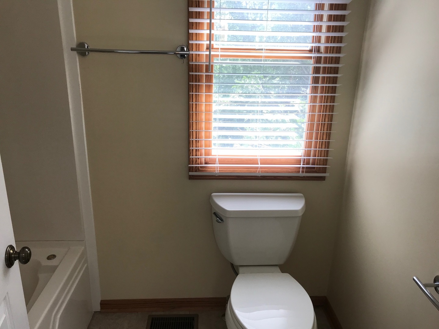 23781 North Quentin Road Lake Zurich, IL 60047 - Photo 25 of 33 Gallery Image 25