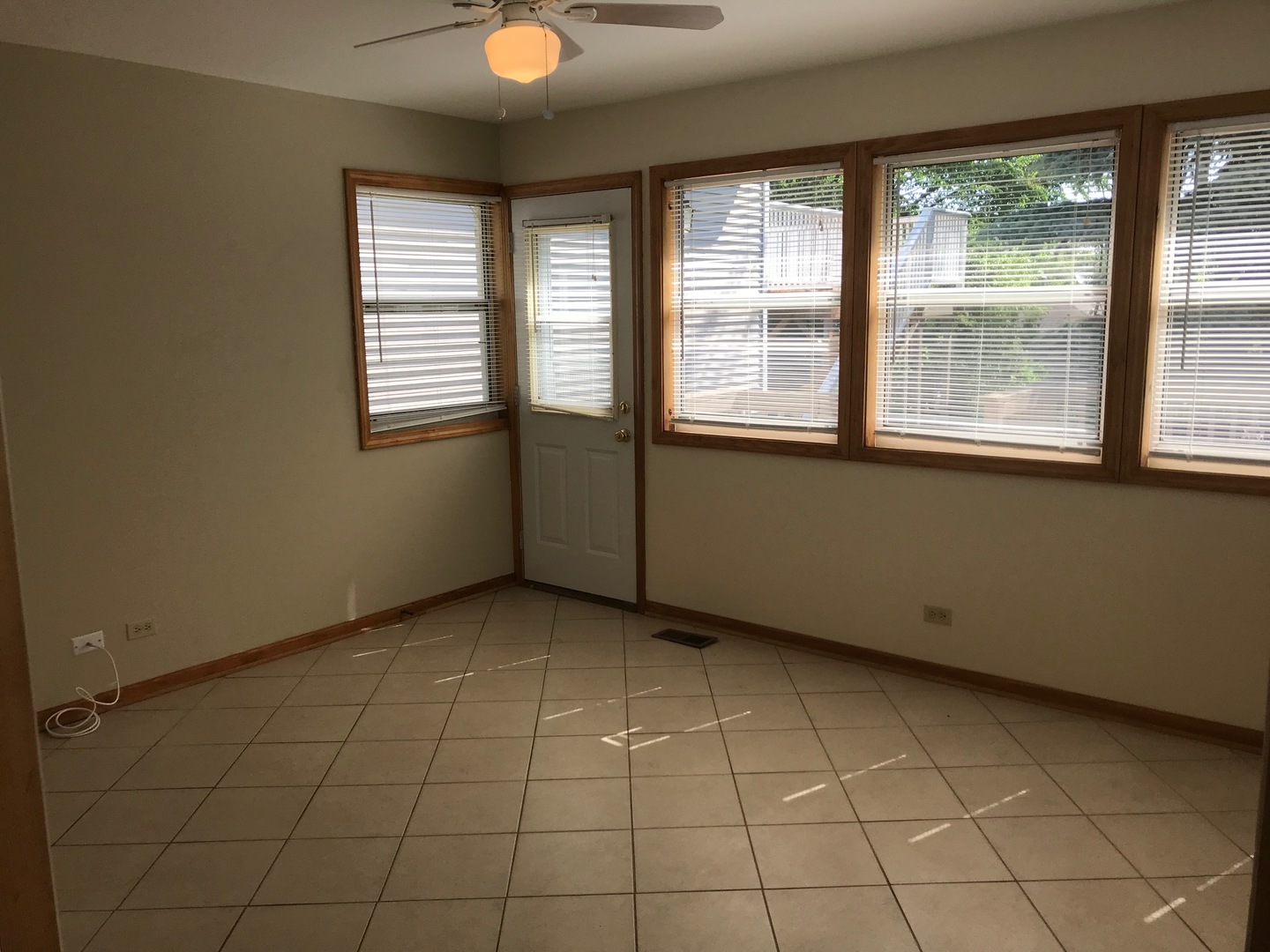 23781 North Quentin Road Lake Zurich, IL 60047 - Photo 8 of 33 Gallery Image 8