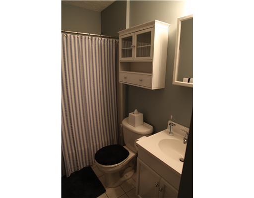 172 Old English Road Pittsburgh, PA 15237 - Photo 12 of 13 2nd Floor Plan. The Full Bath