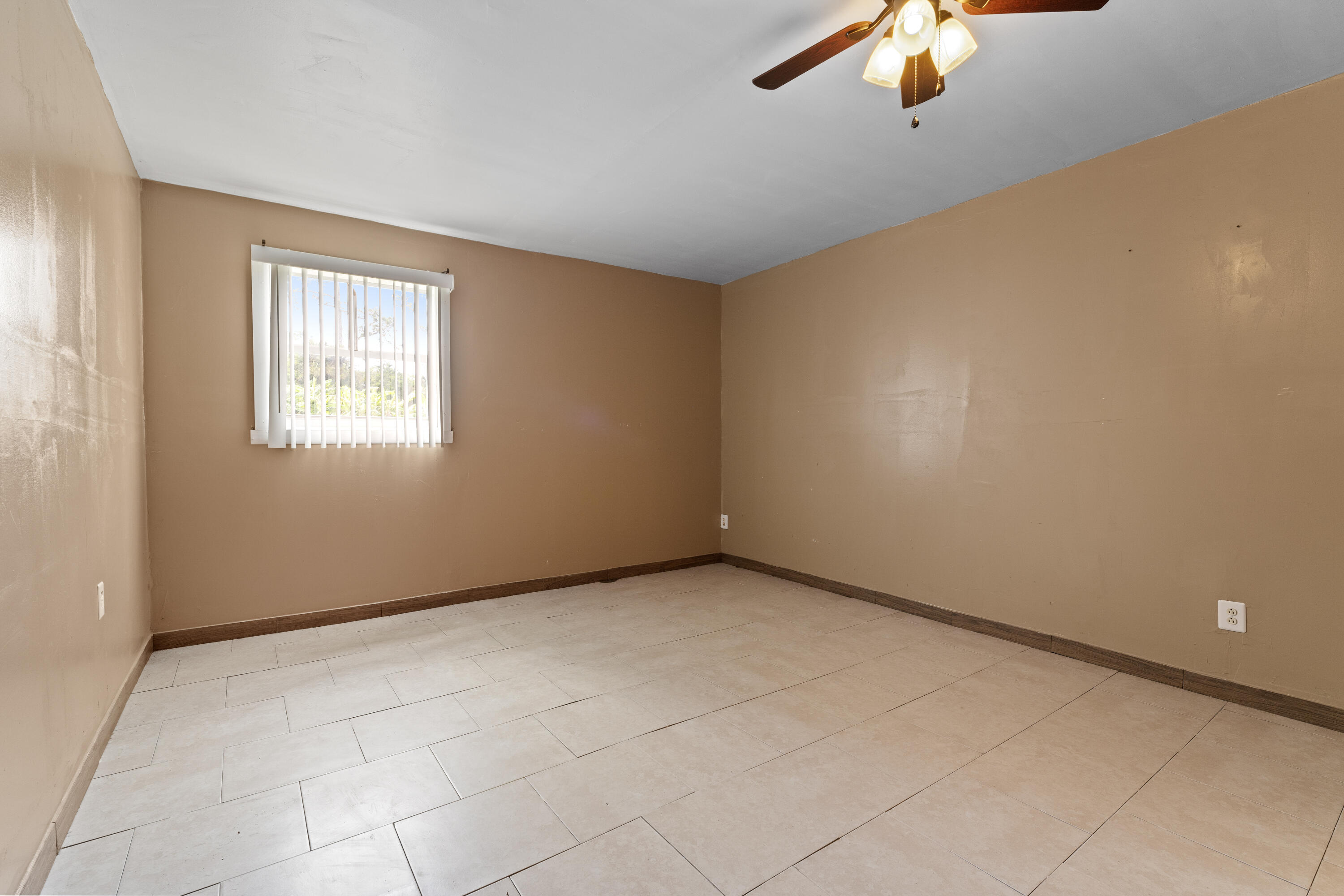 1805 C Road Loxahatchee Groves, FL 33470 - Photo 30 of 35 Guest House- BR