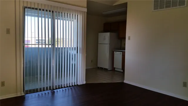 $795 | 6809 West Gate Boulevard, Unit 203, Austin, TX 78745