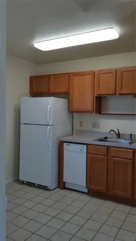 $825 | 6809 West Gate Boulevard, Unit 203, Austin, TX 78745