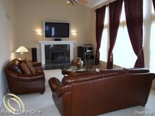 20805 Gill Road Farmington, MI 48335 - Photo 2 of 24 Great Room.jpg