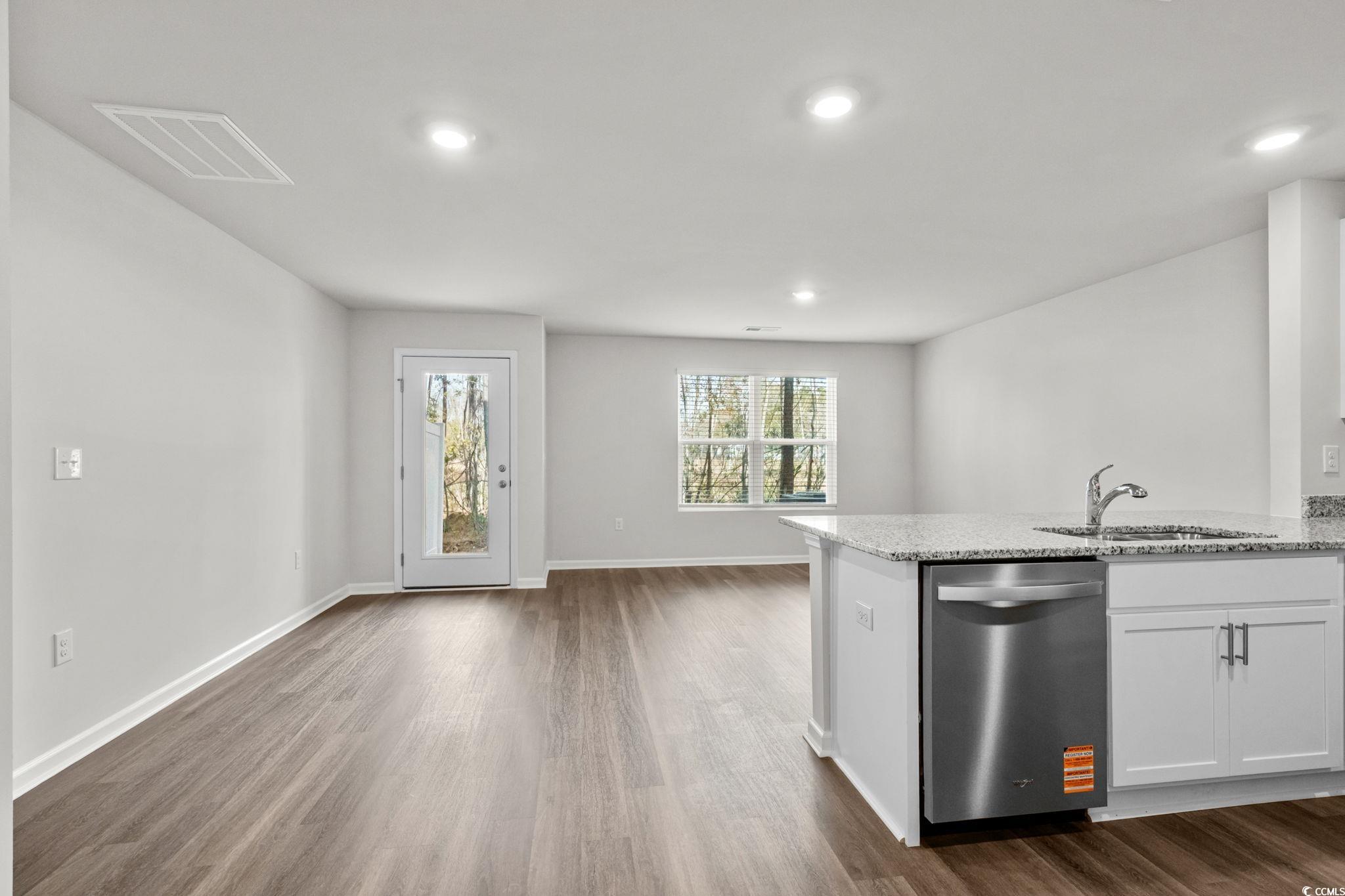 612 Golden Resin Road Conway, SC 29526 - Photo 4 of 40